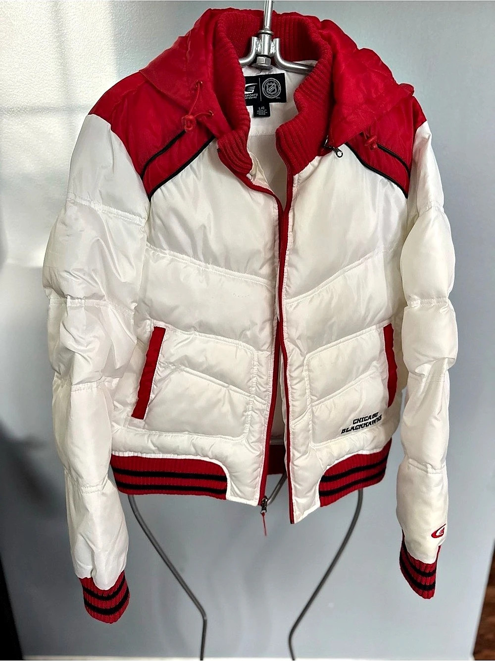 G-III Sports by Carl Banks Chicago Blackhawks Puffer Jacket Large - Girls